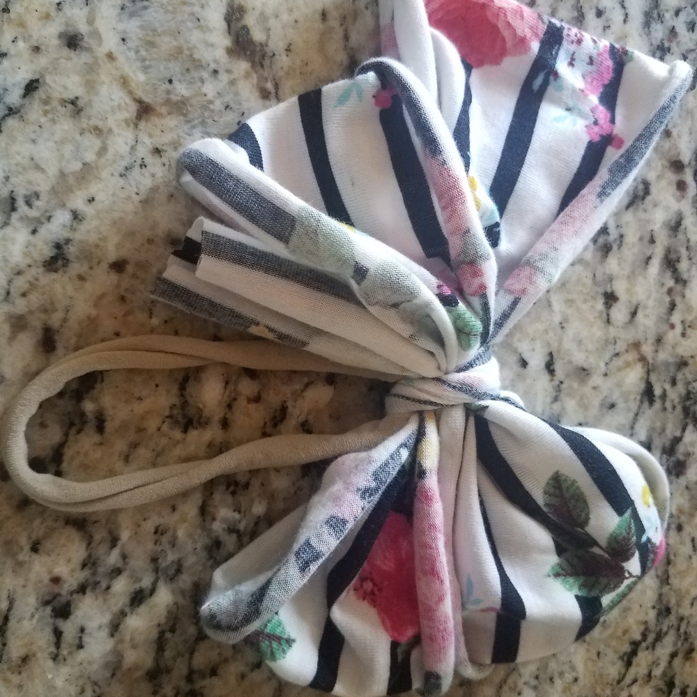 Hairbow on nude nylon $7